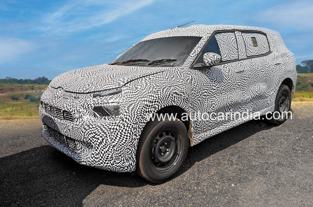 Citroen C3 Aircross front quarter 